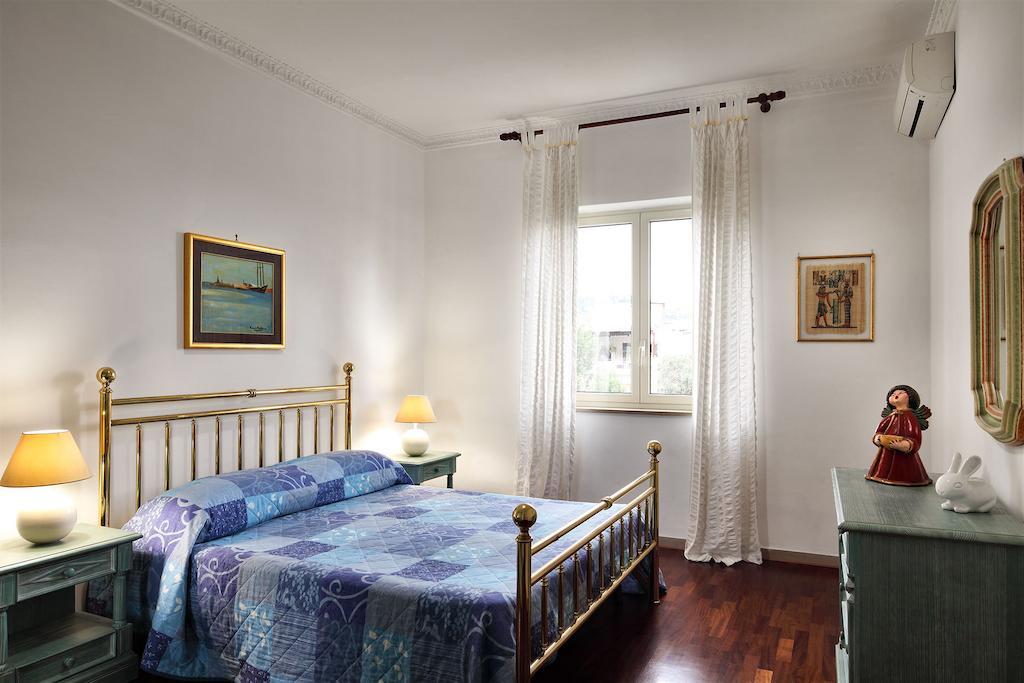 Caruso 1 By Villasandco RentalСорренто Номер фото